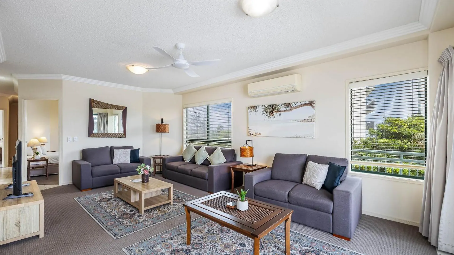 Sunshine Towers Boutique Apartments Maroochydore Australia