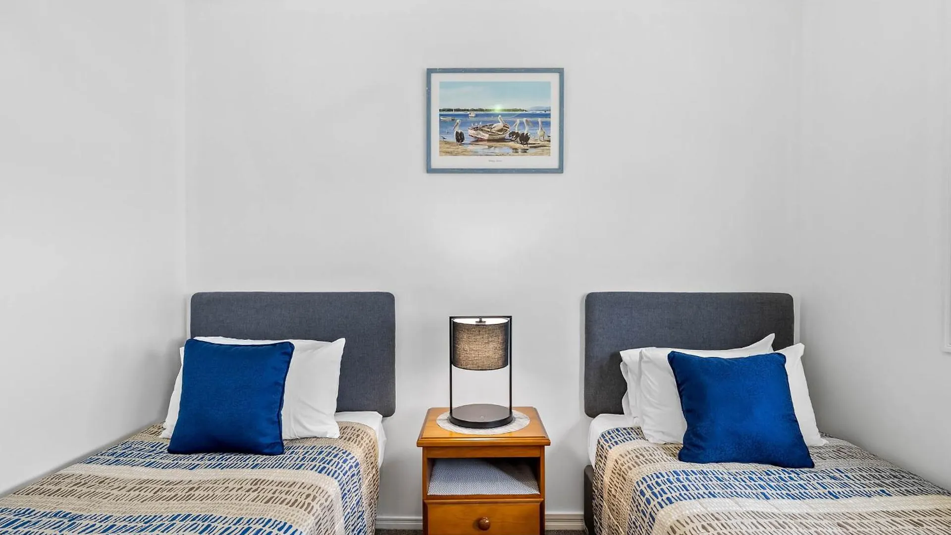 Sunshine Towers Boutique Apartments Maroochydore 3*,  Australia
